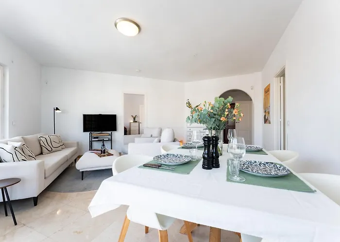 Tres Coronas Apartment